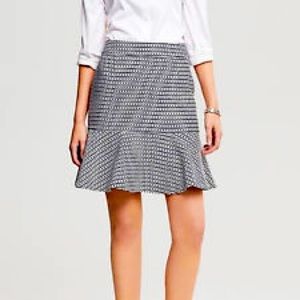 Banana Republic flounce skirt